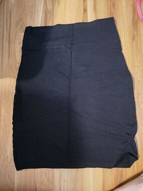 Agnes & Dora Black Pencil Skirt